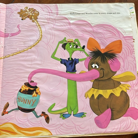 Walt Disney presents Winnie the Pooh and the Blustery Day album LP w/ storybook - Picture 10 of 16